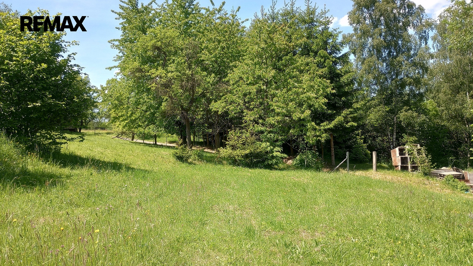 Prodej stavebního pozemku 1 226 m² – fotografie 4