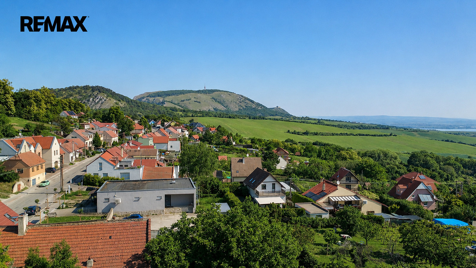 Prodej stavebního pozemku 793 m² – pohled 4