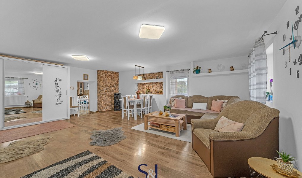Prodej domu 180 m² s pozemkem 1 497 m², Bulovka – náhled fotky 2