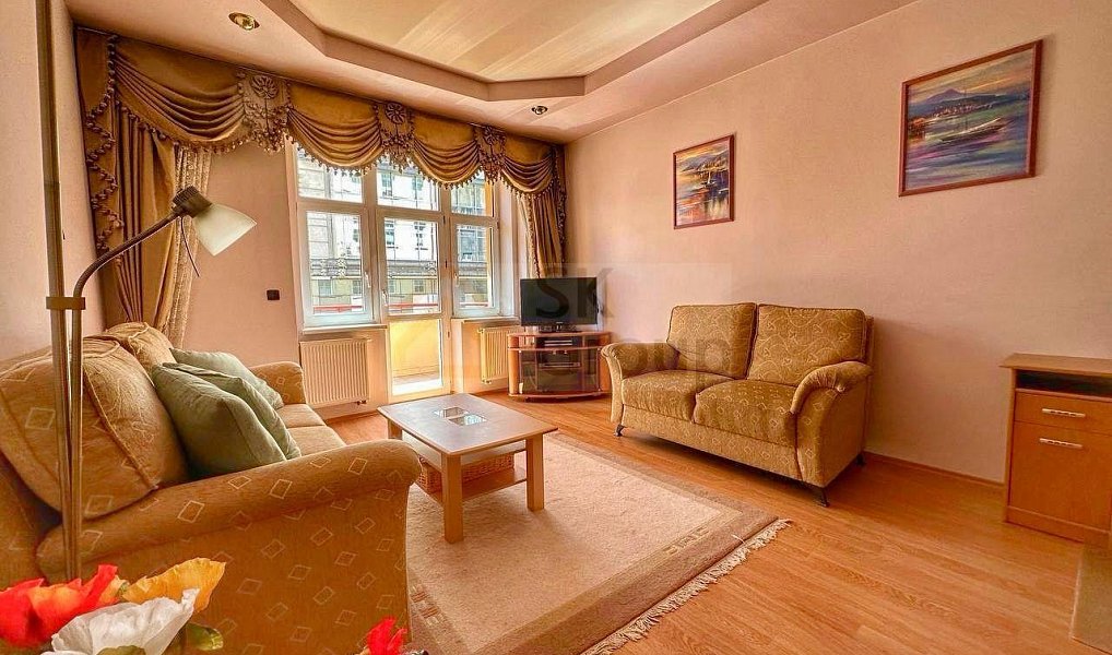 Pronájem bytu 3+1 90 m², Karlovy Vary – náhled fotky 3