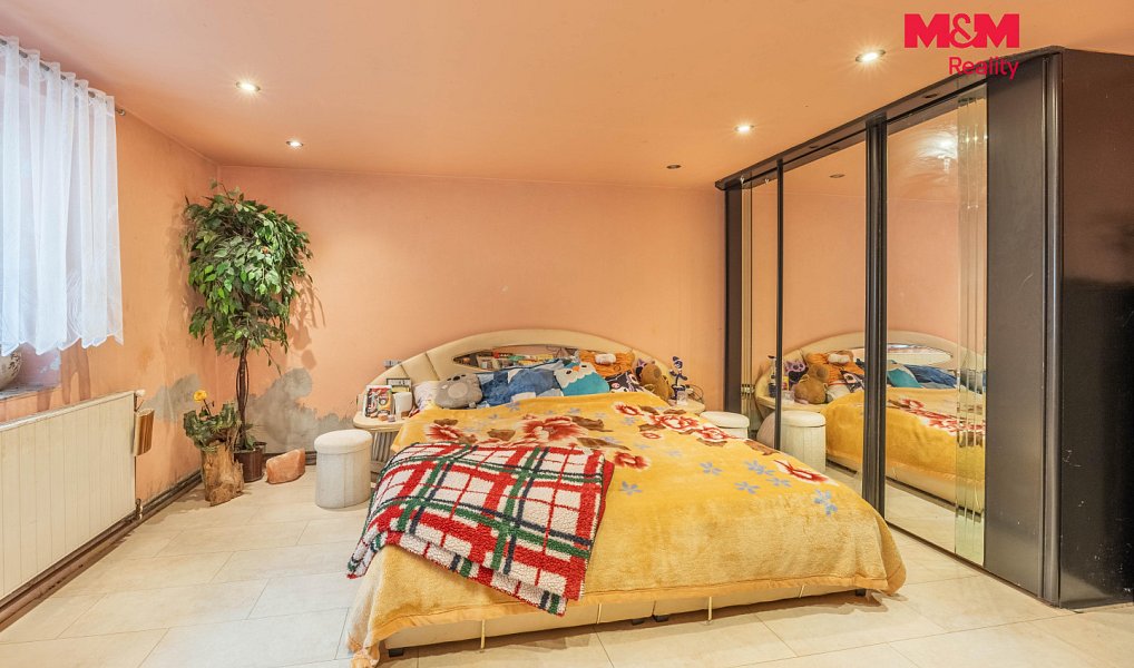 Prodej domu 208 m² s pozemkem 882 m², Páleč – náhled fotky 12