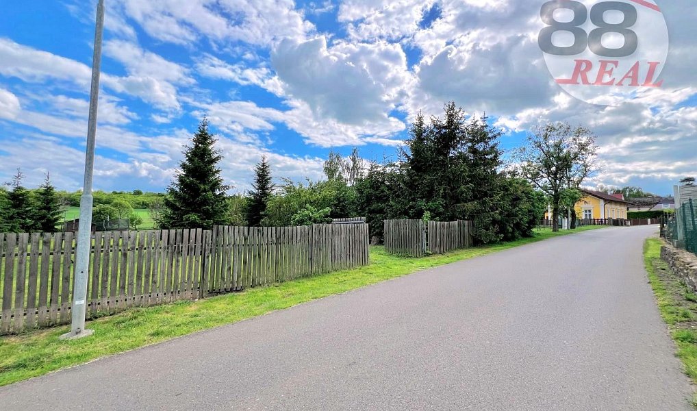 Prodej stavebního pozemku 1 301 m², Radonice – náhled fotky 11