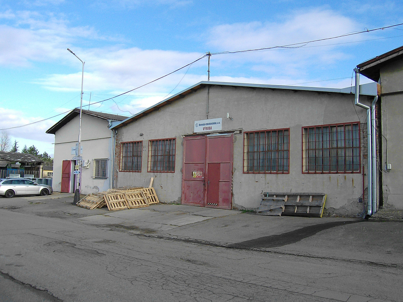 Pronájem výrobních prostor 826 m²