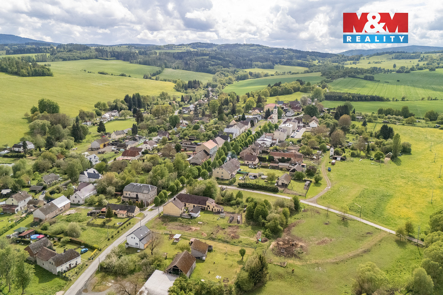 Prodej stavebního pozemku 1 497 m² – fotografie 3