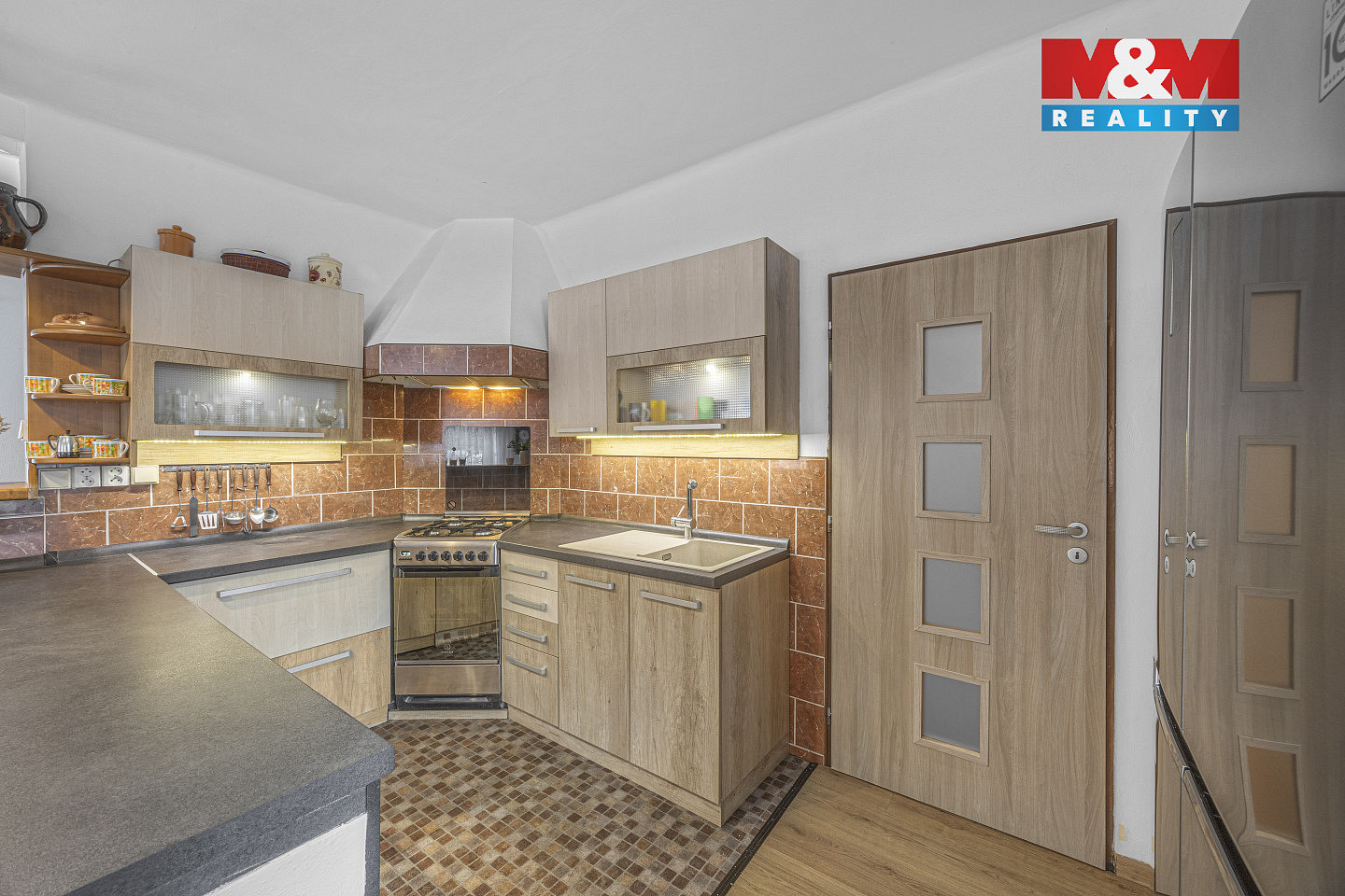 Prodej domu 209 m² s pozemkem 3 637 m² — photo 2
