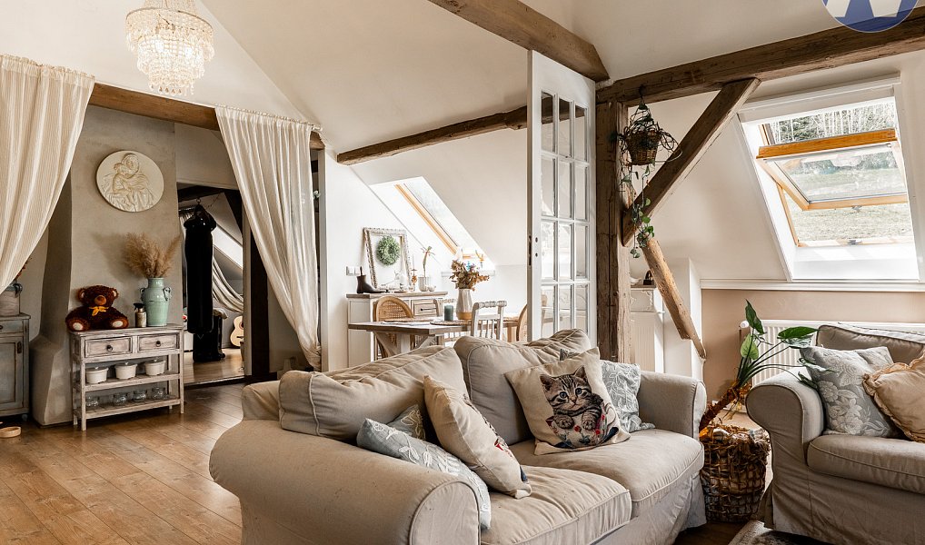 Prodej domu 189 m² s pozemkem 768 m², Zbytiny – náhled fotky 16