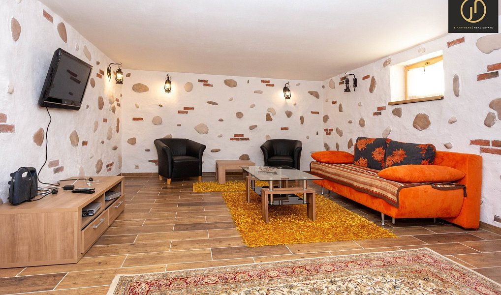 Prodej domu 350 m² s pozemkem 1 037 m², Karlovy Vary – náhled fotky 31