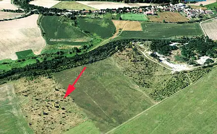 Prodej pole 11 284 m², Staňkovice, okres Louny