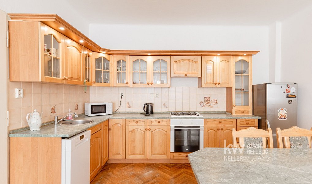 Pronájem bytu 4+kk 80 m², Praha – náhled fotky 3