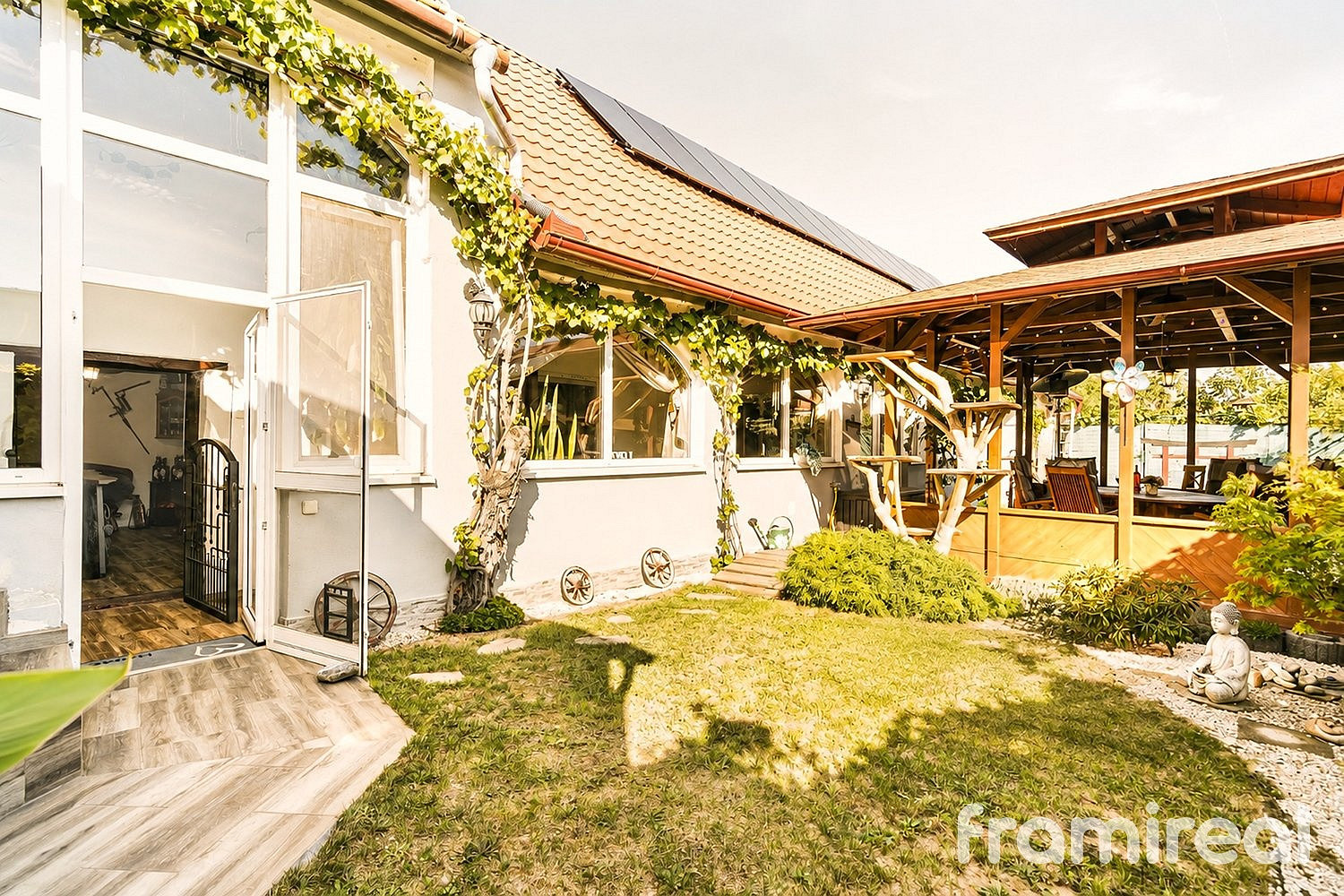 Prodej domu 250 m² s pozemkem 516 m²