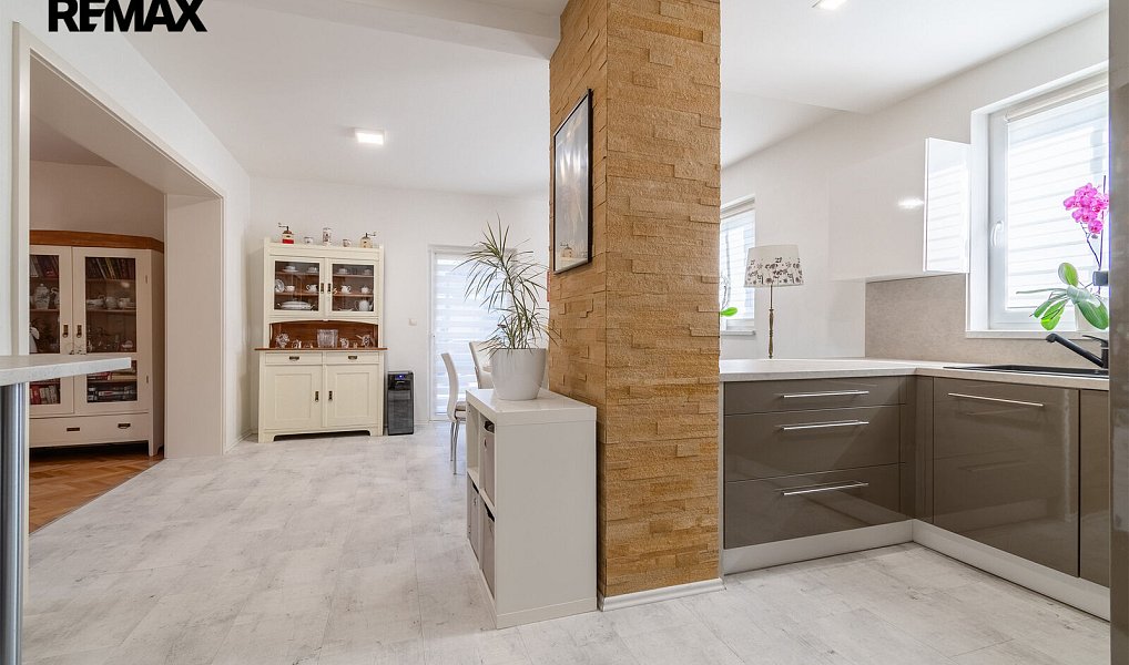 Prodej domu 214 m² s pozemkem 670 m², Plzeň – náhled fotky 7