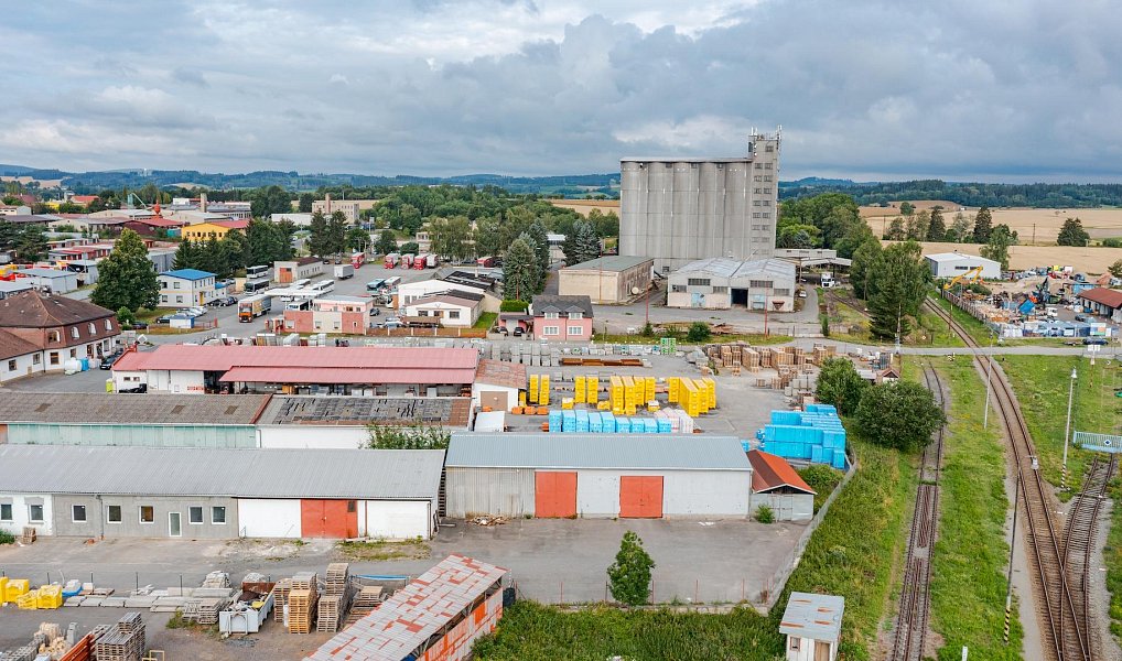 Prodej skladovacích prostor 1 449 m², Polička – náhled fotky 2