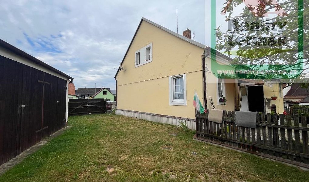 Prodej domu 240 m² s pozemkem 688 m², Staňkov – náhled fotky 3