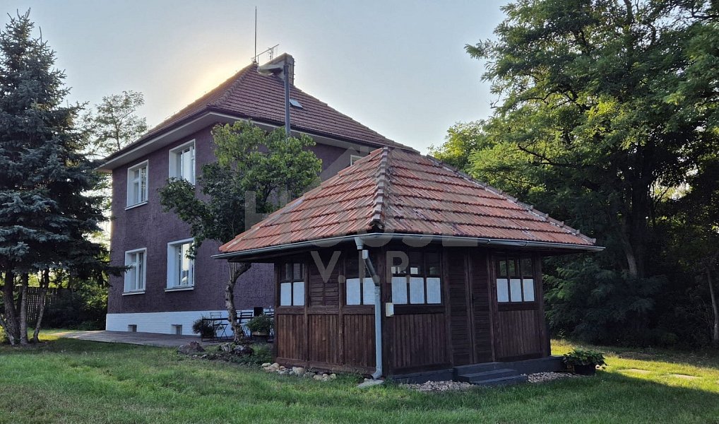 Prodej domu 240 m² s pozemkem 8 000 m², Velvary – náhled fotky 3