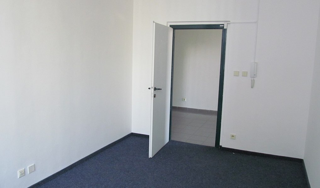 Pronájem kanceláře 18 m², Praha – náhled fotky 4