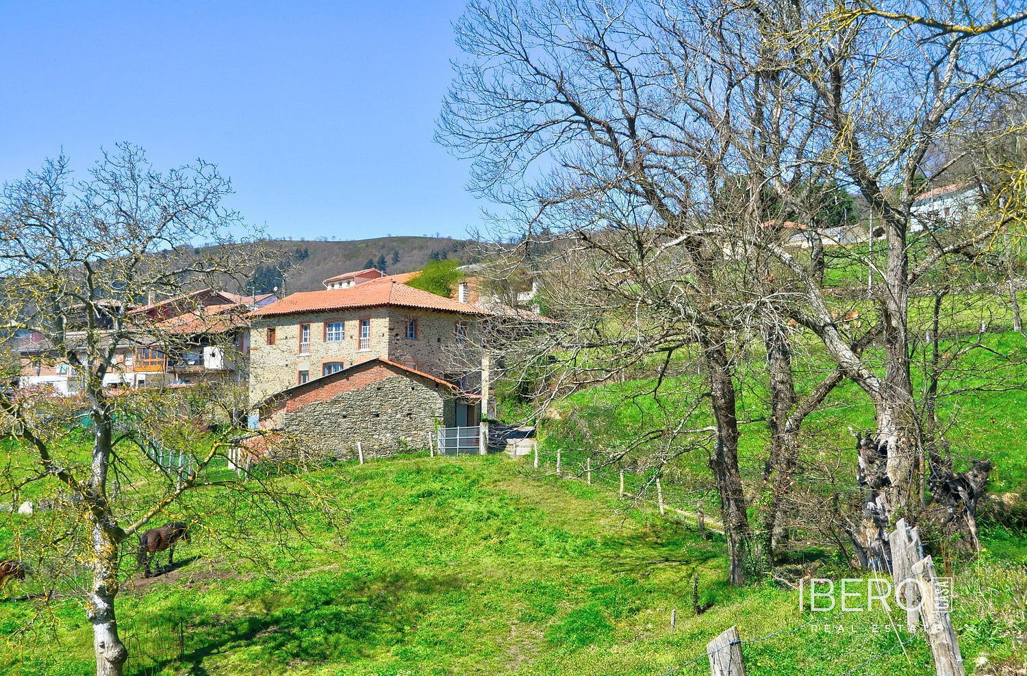 Prodej domu 350 m² s pozemkem 10 715 m² — photo 4