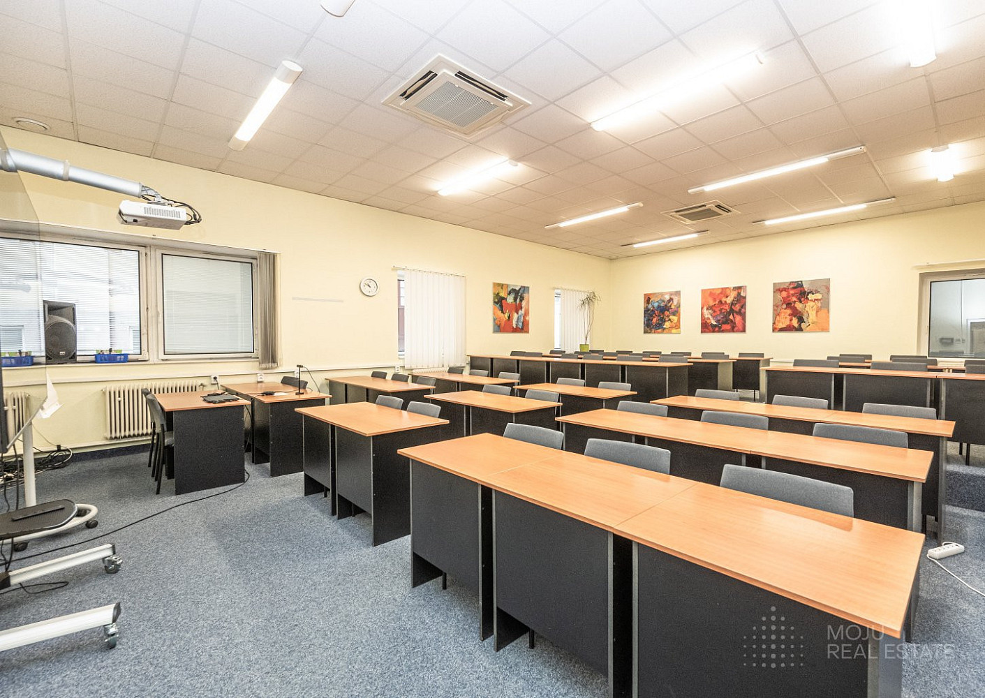 Pronájem kanceláře 212 m² – fotografie 5