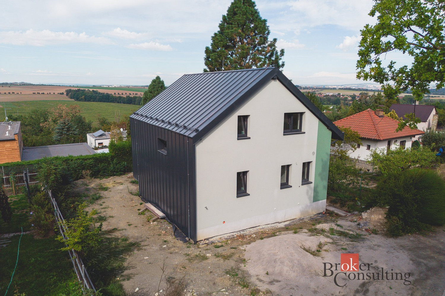 Prodej domu 172 m² s pozemkem 351 m²