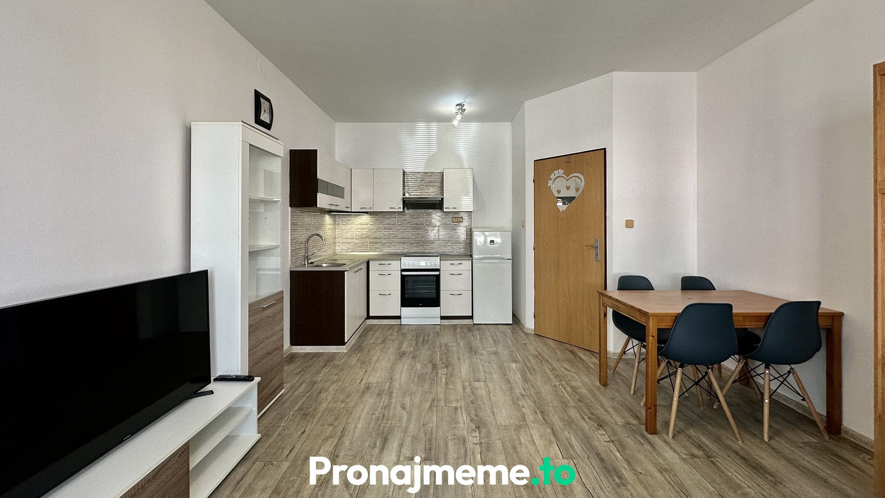 Pronájem bytu 2+kk 36 m² – fotografie 2