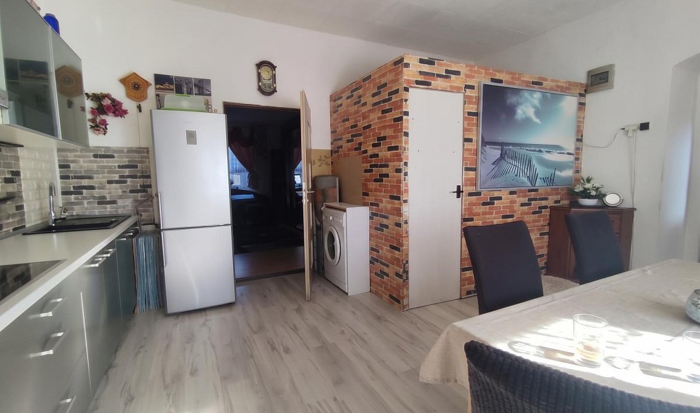 Prodej domu 254 m² s pozemkem 893 m², Cítoliby – náhled fotky 6