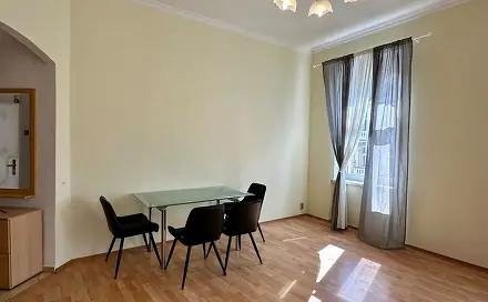 Pronájem bytu 2+1 74 m², Zeyerova, Karlovy Vary