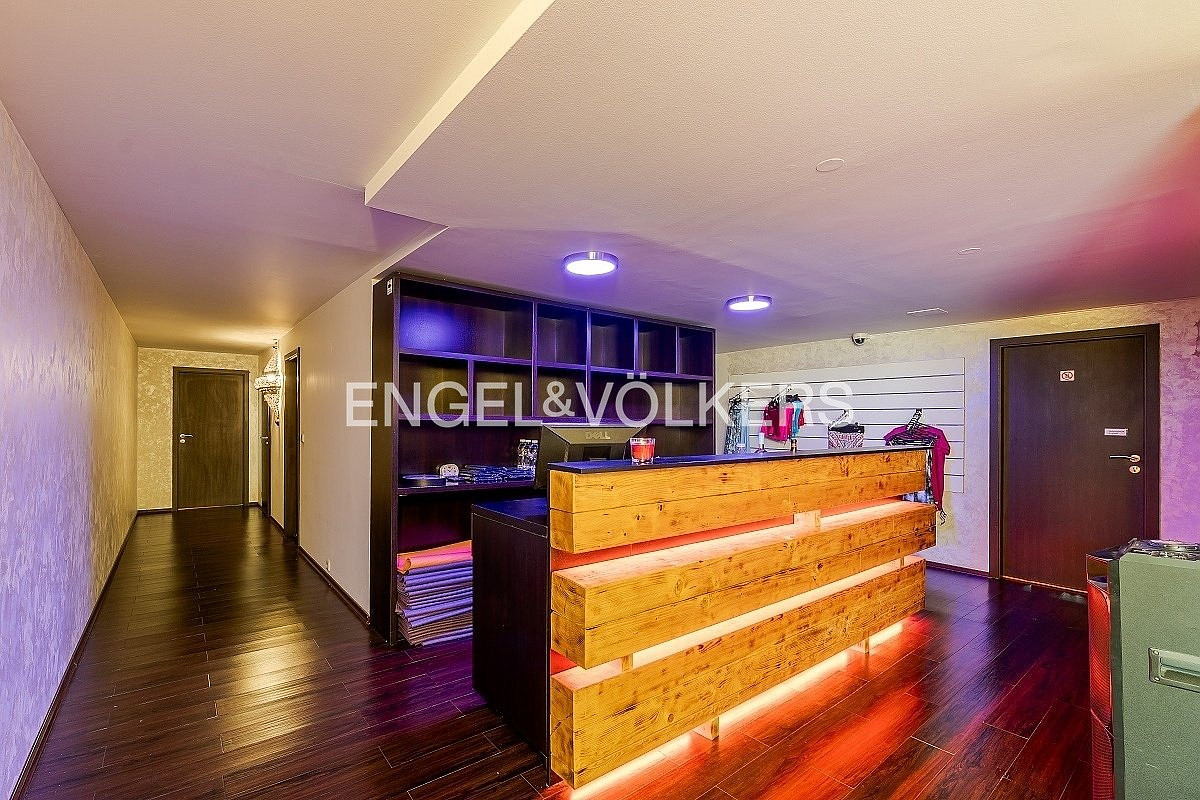 Pronájem obchodních prostor 360 m² – fotografie 2