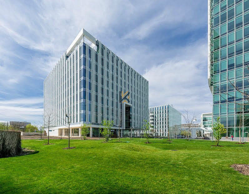Pronájem kanceláře 417 m²