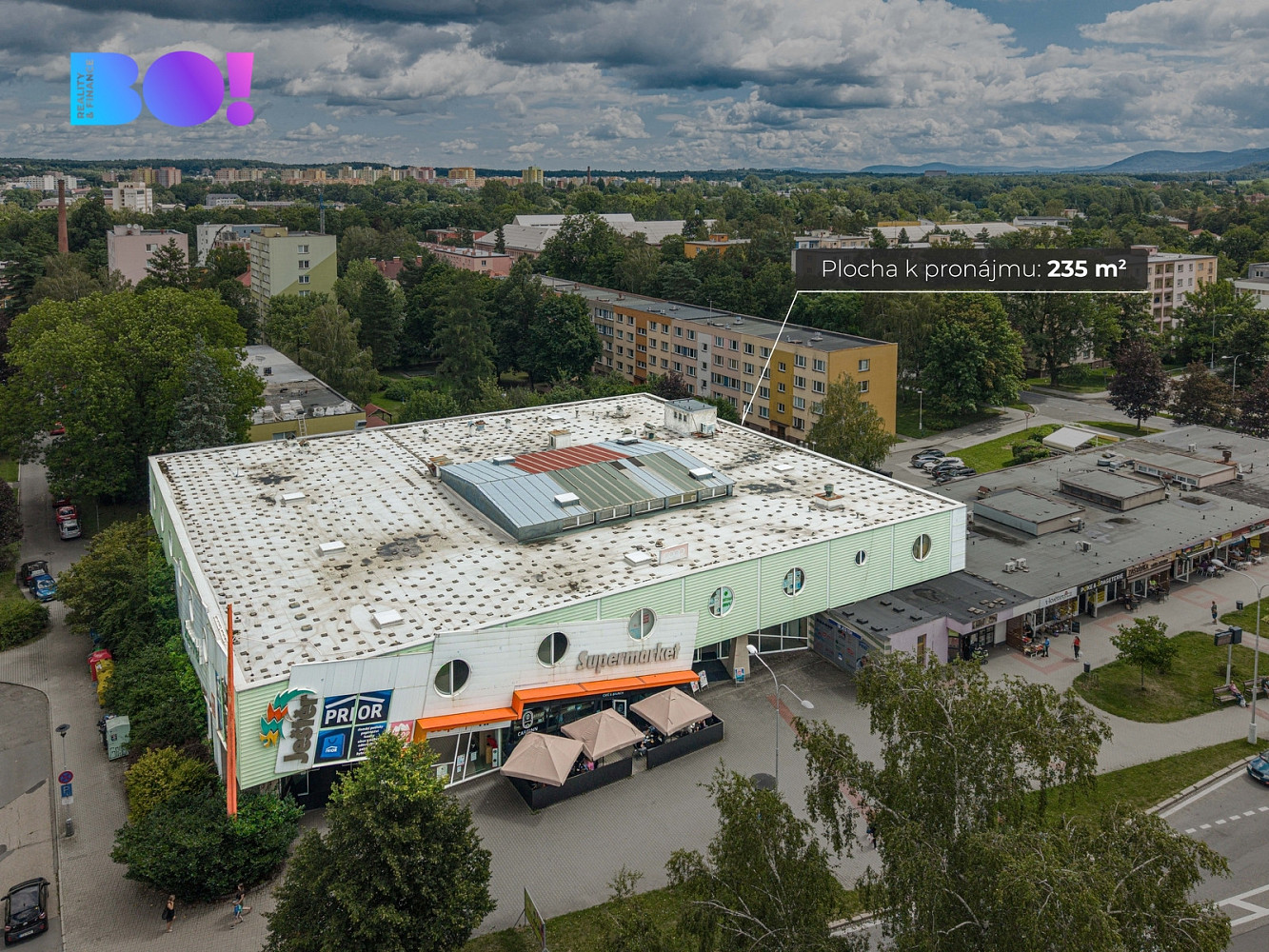 Pronájem obchodních prostor 235 m²