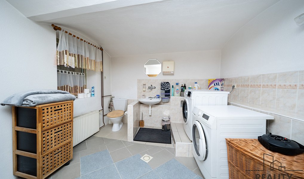 Prodej domu 180 m² s pozemkem 119 m², Trhové Sviny – náhled fotky 19