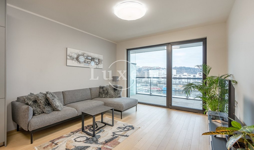 Pronájem bytu 2+kk 60 m², Praha – náhled fotky 4