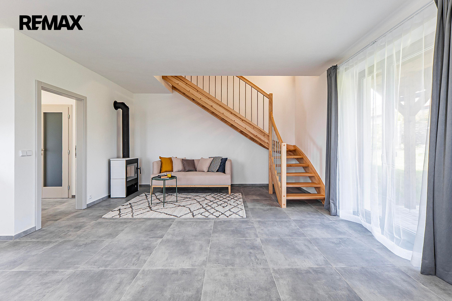 Prodej domu 120 m² s pozemkem 1 013 m² – pohled 3