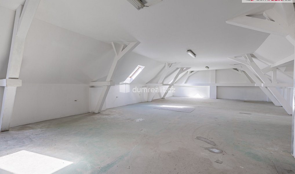 Pronájem výrobních prostor 4 300 m², Doksy – náhled fotky 26