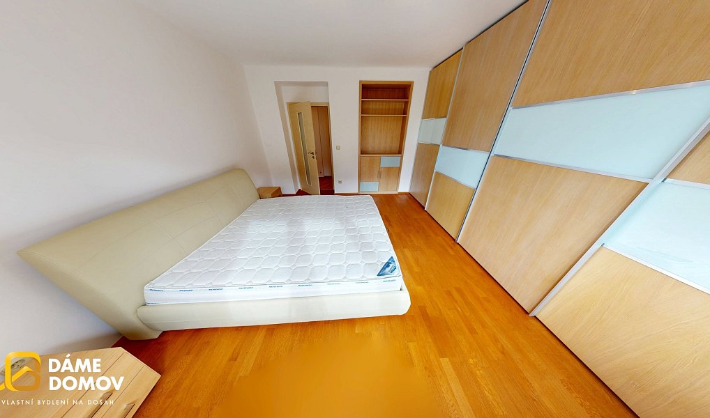 Pronájem bytu 3+1 77 m², Hulín – náhled fotky 12