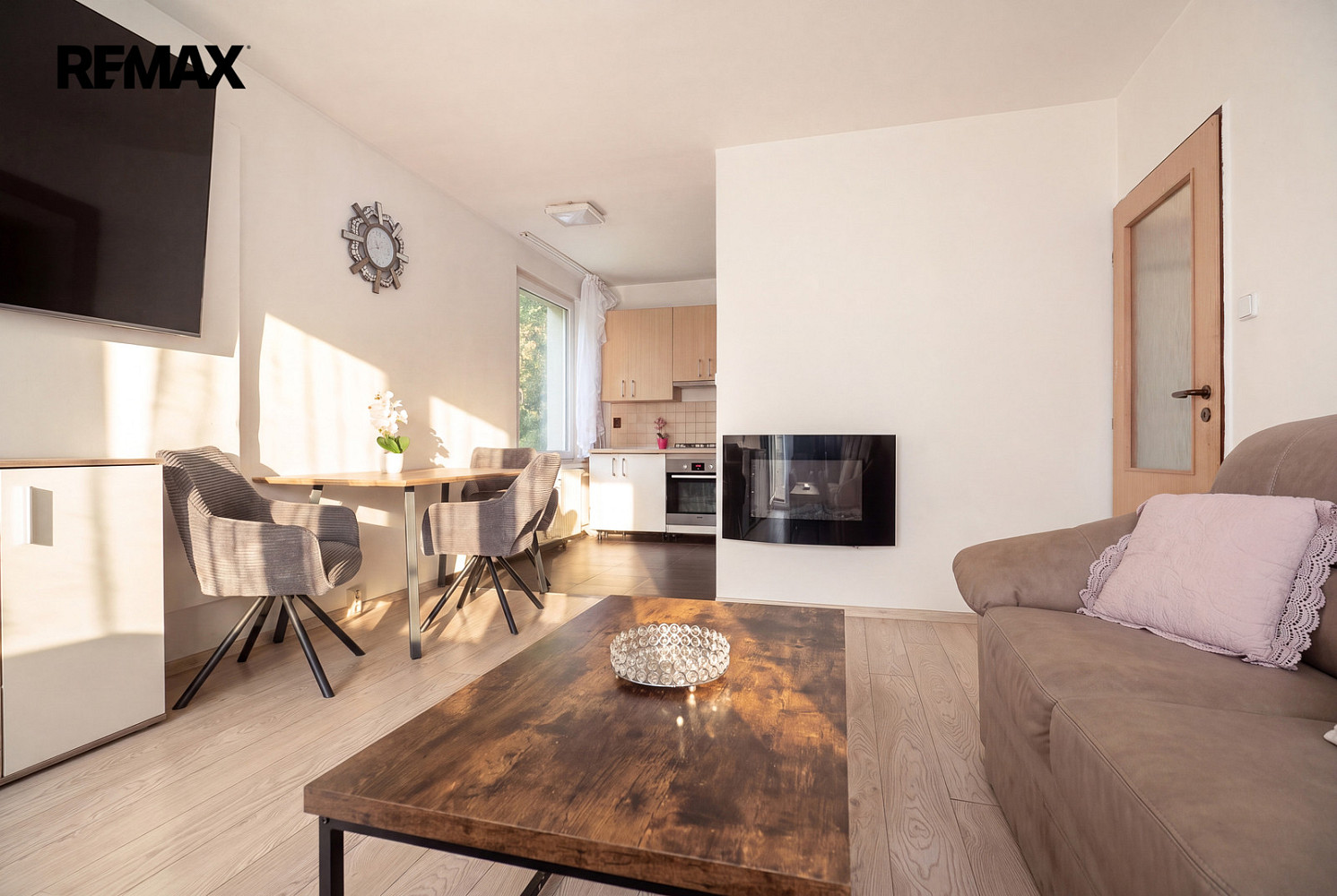 Prodej bytu 3+kk 54 m² — photo 2