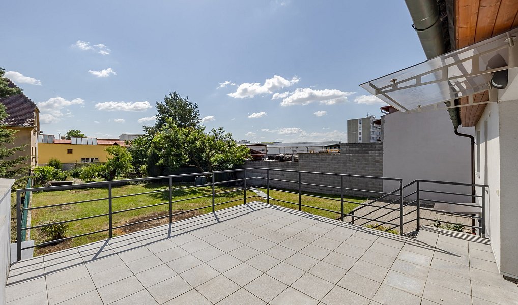 Pronájem domu 175 m² s pozemkem 722 m², Kunovice – náhled fotky 22