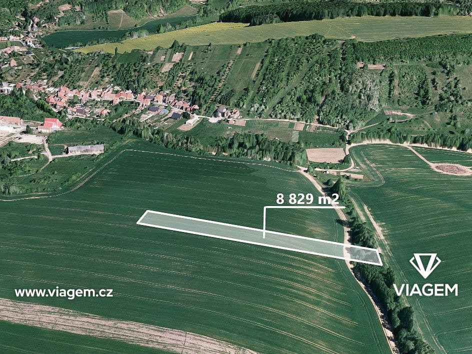 Prodej pole 8 829 m² – fotografie 2