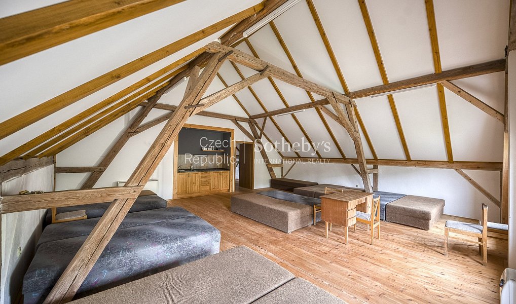 Prodej domu 350 m² s pozemkem 7 500 m², Lozice – náhled fotky 15