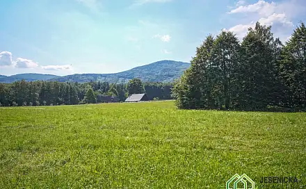 Prodej stavebního pozemku 794 m²