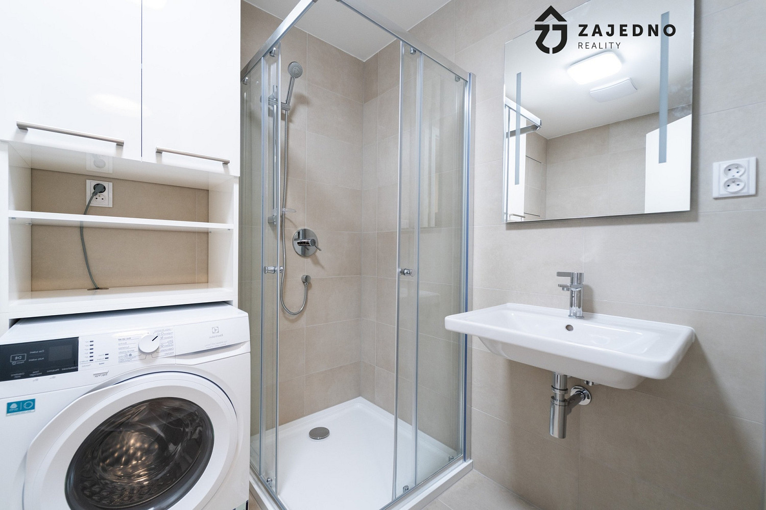 Pronájem bytu 1+kk 35 m² – fotografie 3