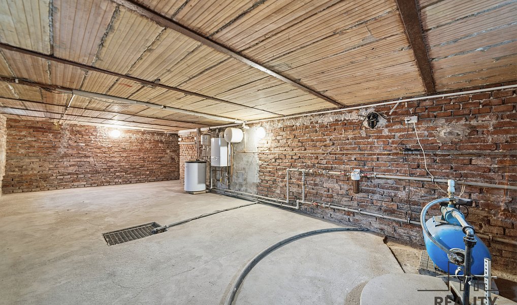 Prodej domu 190 m² s pozemkem 1 789 m², Bukovina nad Labem – náhled fotky 31