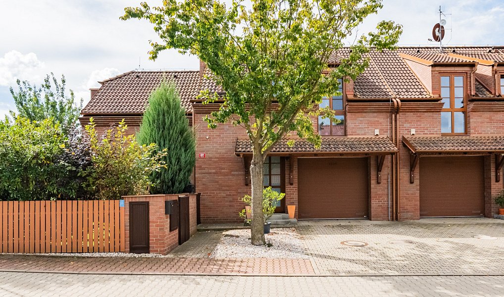Prodej domu 175 m² s pozemkem 527 m², Dobřejovice – náhled fotky 42