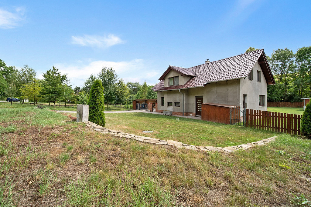 Prodej domu 143 m² s pozemkem 869 m² – fotografie 3
