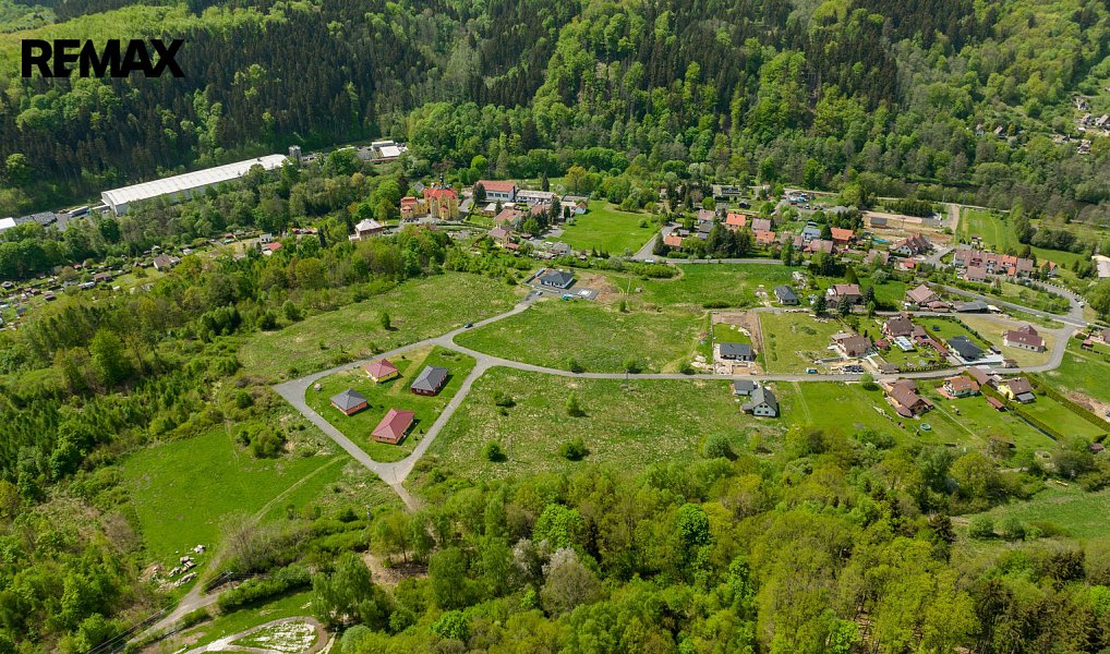 Prodej stavebního pozemku 2 271 m², Kyselka – náhled fotky 3