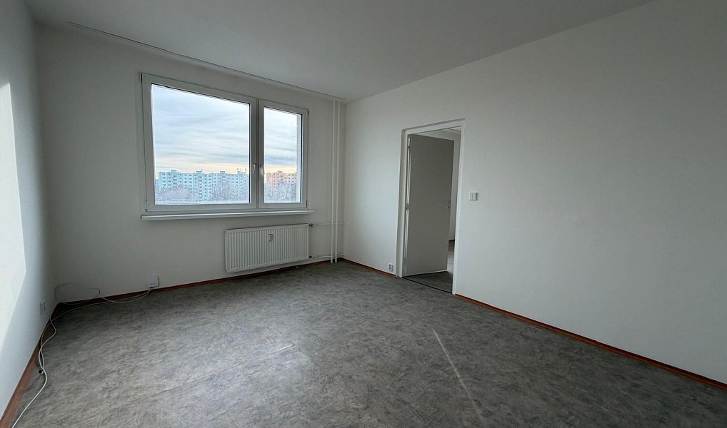 Pronájem bytu 1+1 35 m², Chomutov – náhled fotky 3