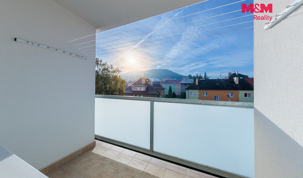 Pronájem bytu 2+kk 40 m², Karlovy Vary – náhled fotky 3