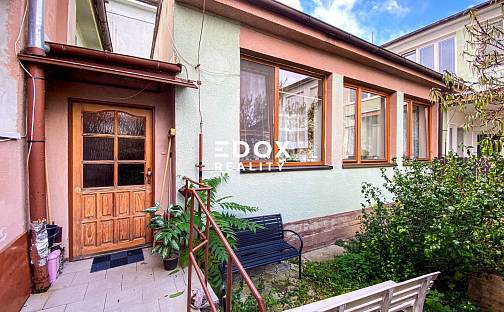 Prodej bytu 1+kk 26 m², Plzeňská, Králův Dvůr, okres Beroun