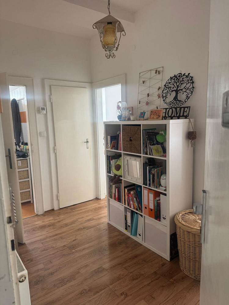 Pronájem bytu 1+1 48 m² – pohled 2