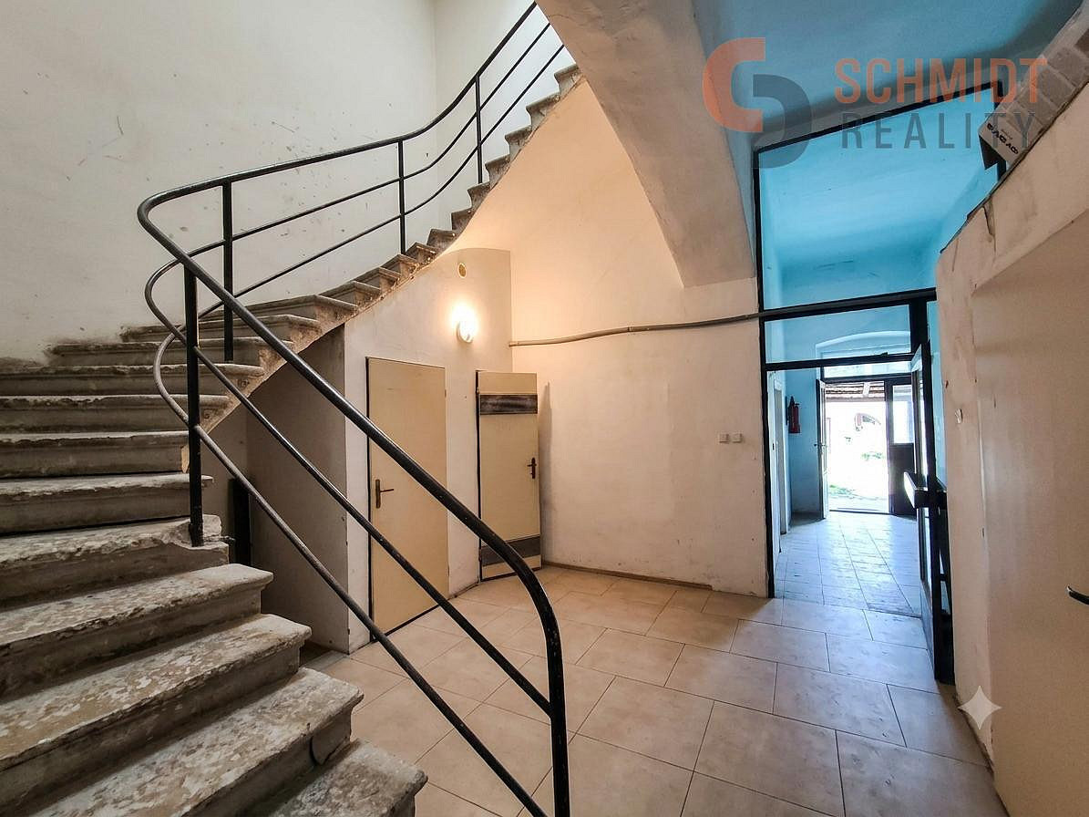 Prodej nájemního domu, činžáku 663 m² – fotografie 3