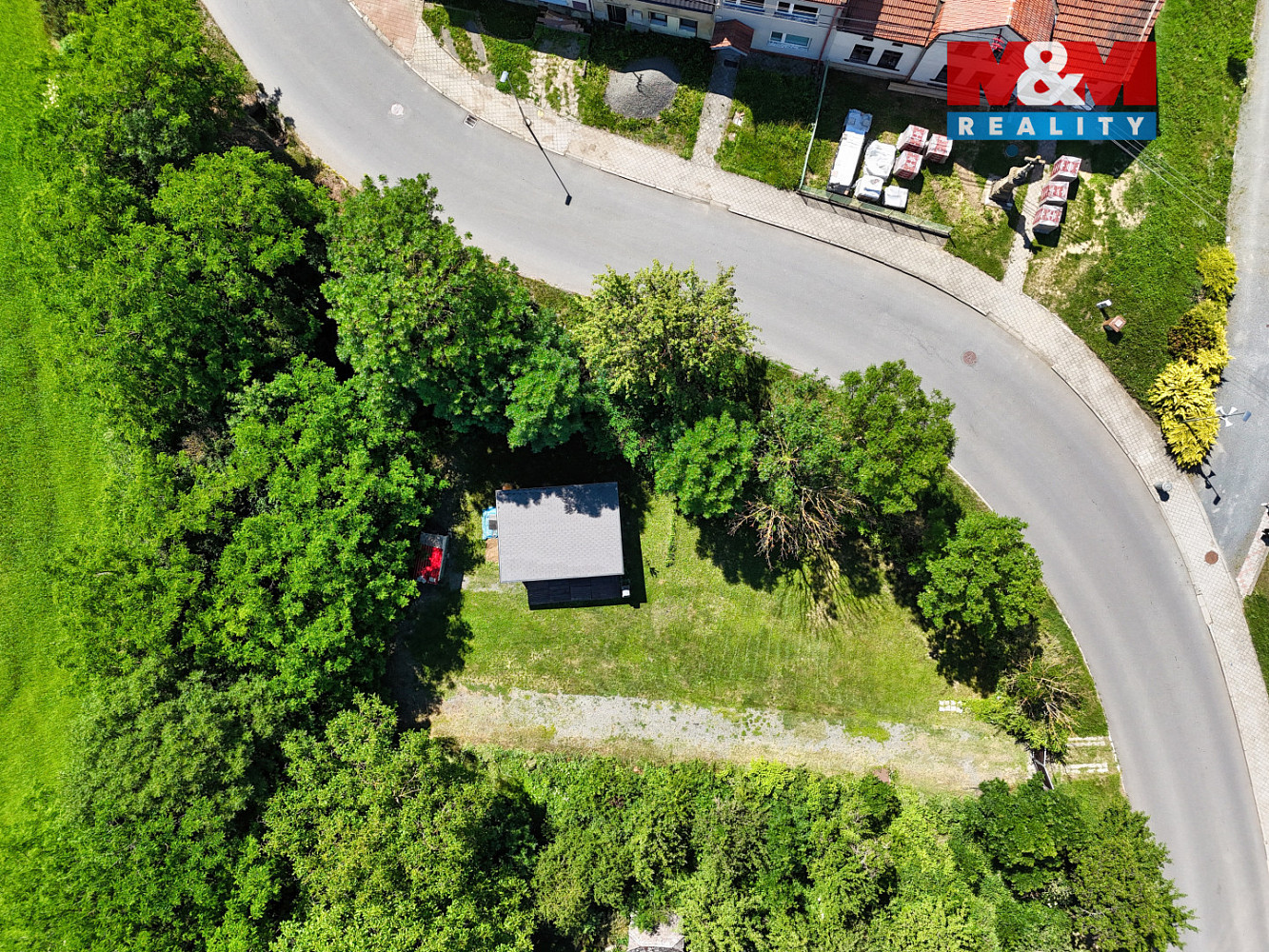 Prodej stavebního pozemku 802 m² — photo 2