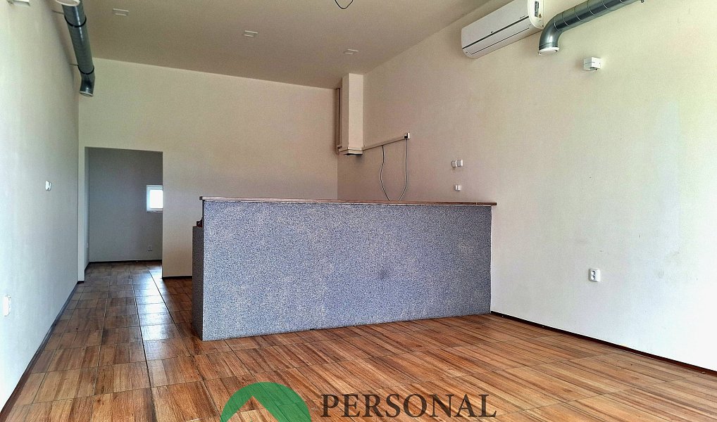 Pronájem obchodních prostor 65 m², Rostoklaty – náhled fotky 2